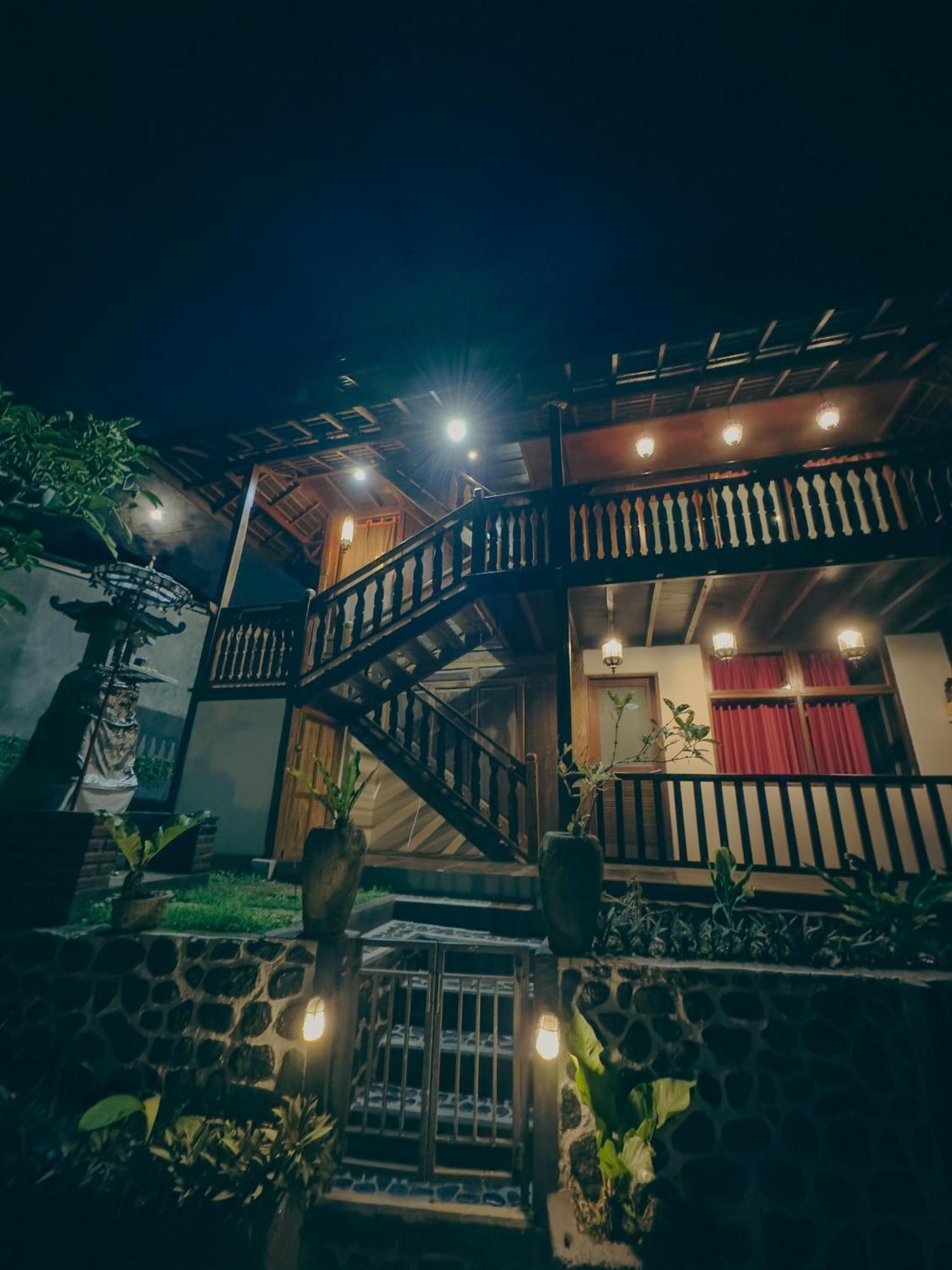 Гостевой дом Munduk Tjeraki House Экстерьер фото